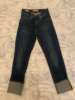 Levi's 724 High Rise Straight Jeans in Dark Indigo with Contrast Stitching